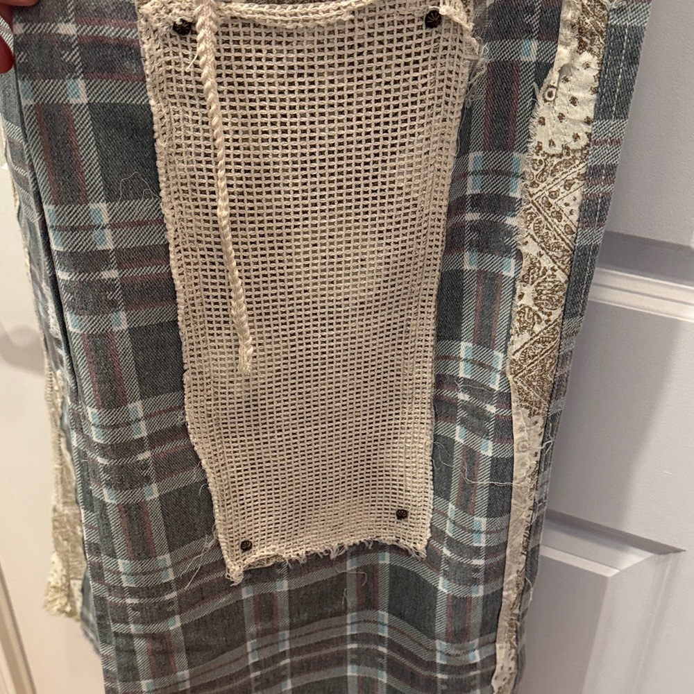 POL Plaid Patchwork Wide-Leg Pants with Crochet Patches - Picture 8 of 17